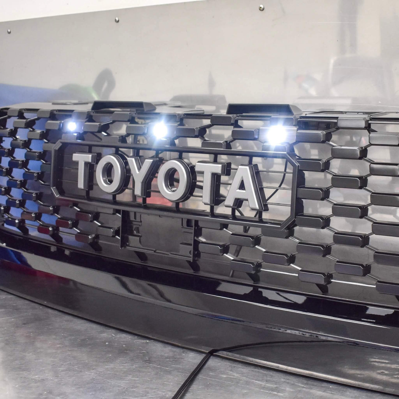 Tundra TRD PRO (201821) LED Grille Lights Tundra Raptor Lights Yota Leds